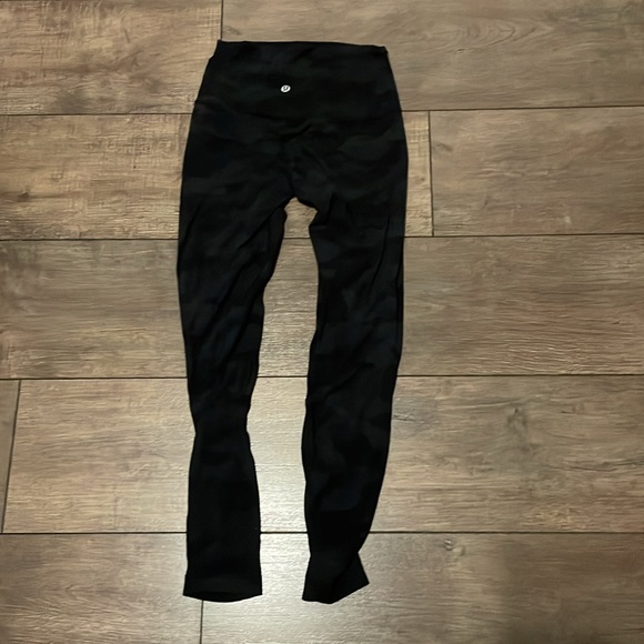 COPY - Lululemon Align Camo Leggings SIZE 4 - Picture 2 of 3